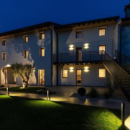 Portone180 Guest House Roveredo in Piano Buitenkant foto