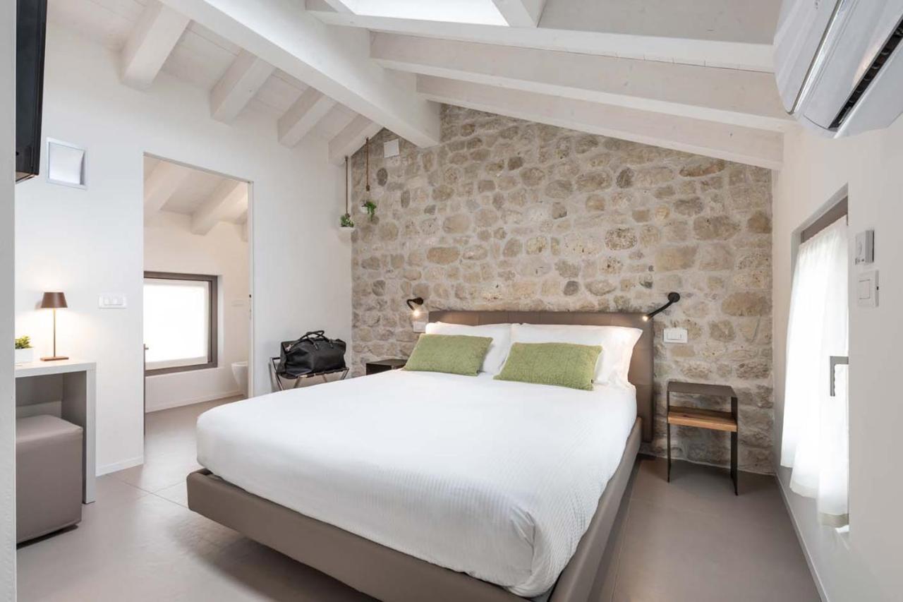 Portone180 Guest House Roveredo in Piano Buitenkant foto