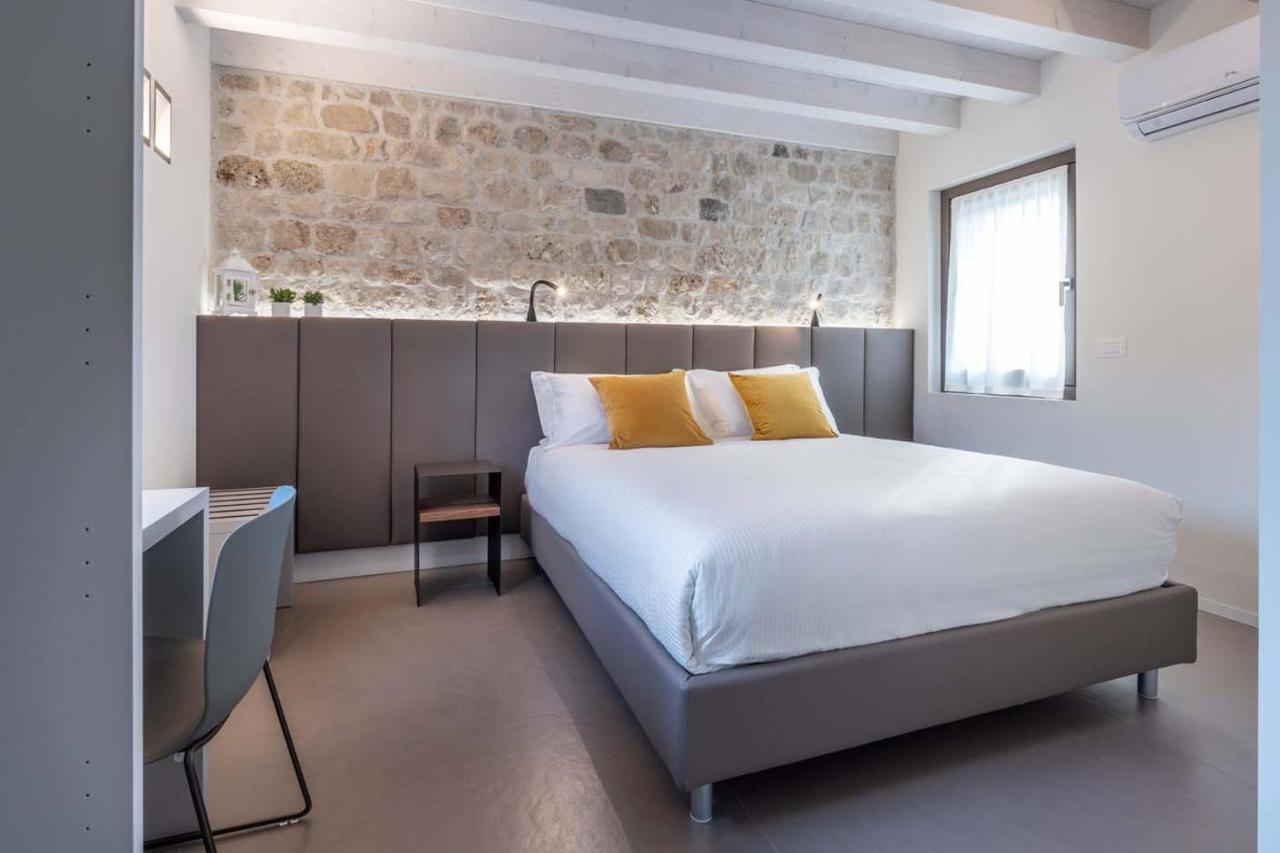 Portone180 Guest House Roveredo in Piano Buitenkant foto
